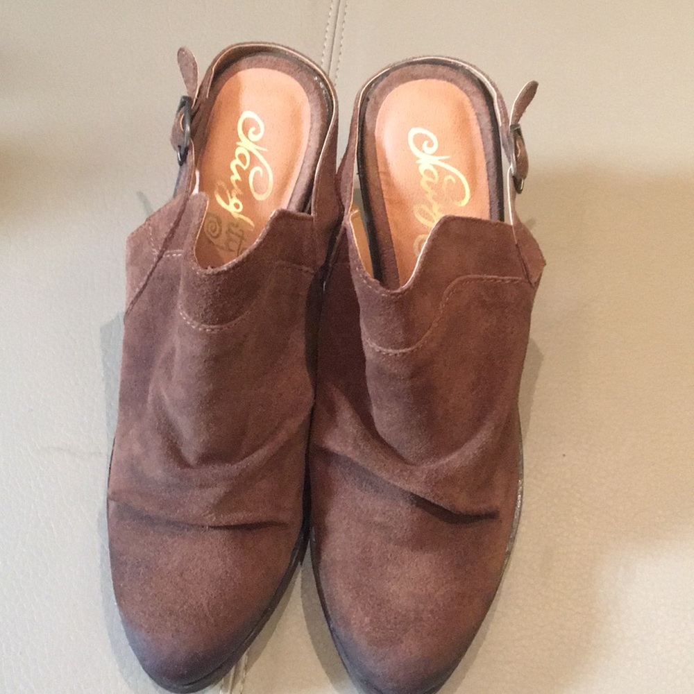 Naughty monkey distressed sued brown shoes 8.5